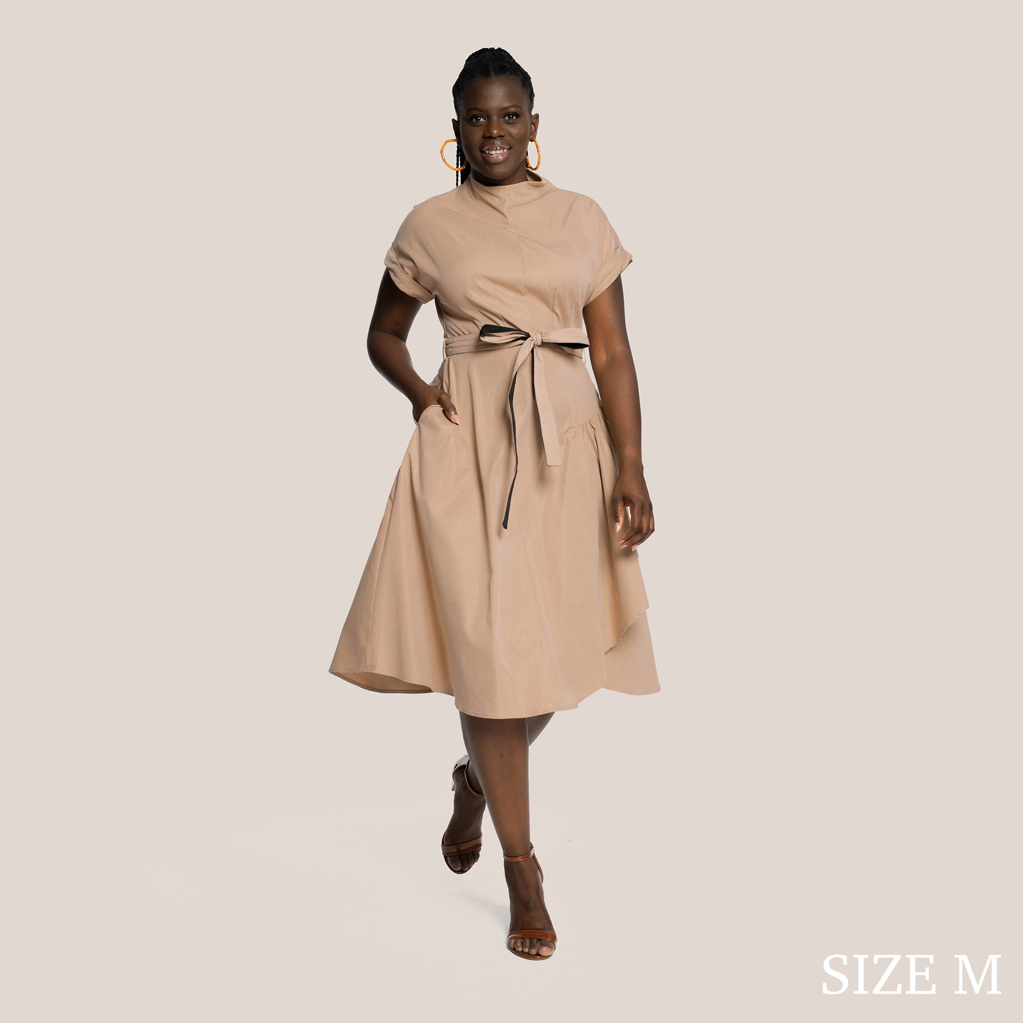 SIMONE SLIMMING DRESS - WHEAT