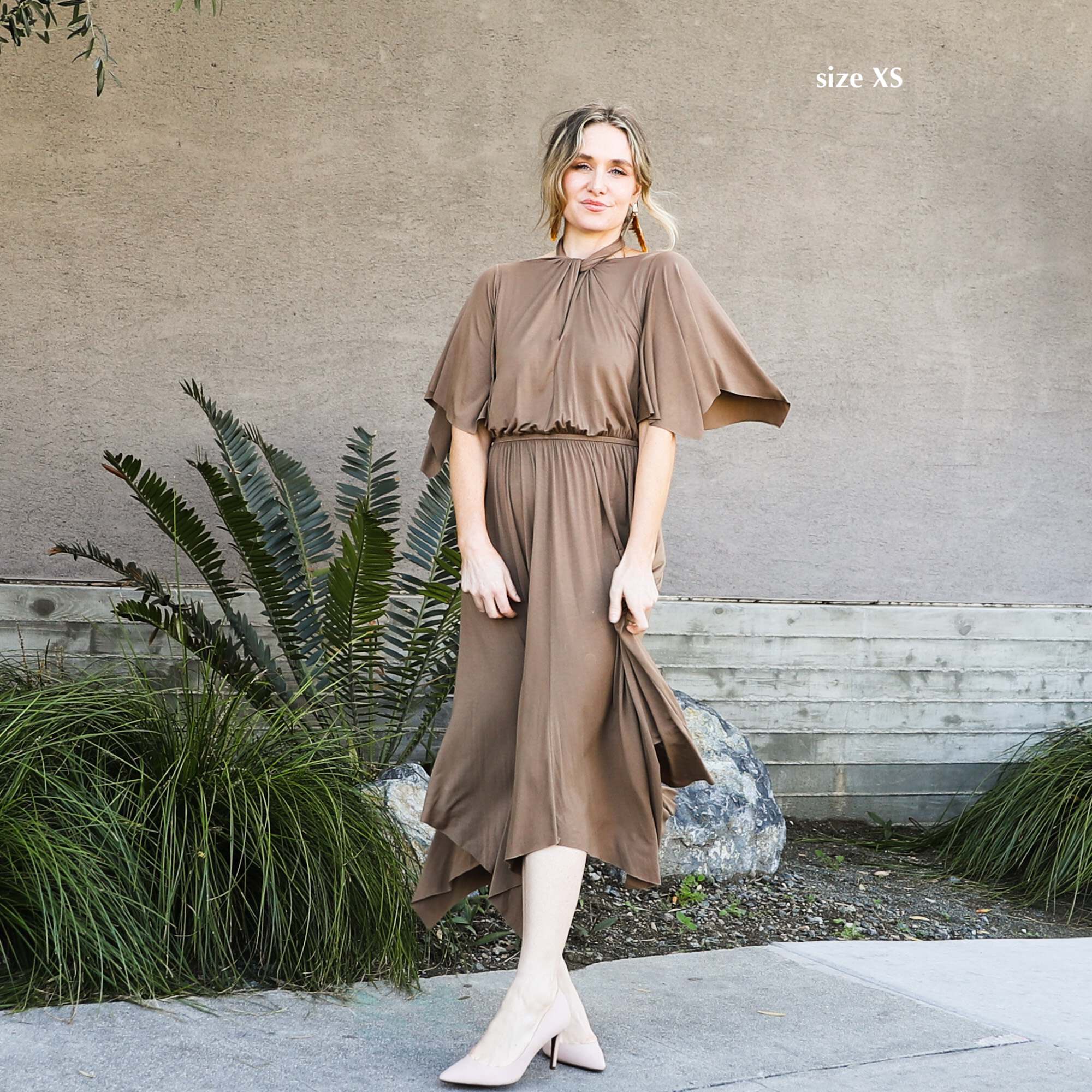 EYDIS DRESS - TAUPE